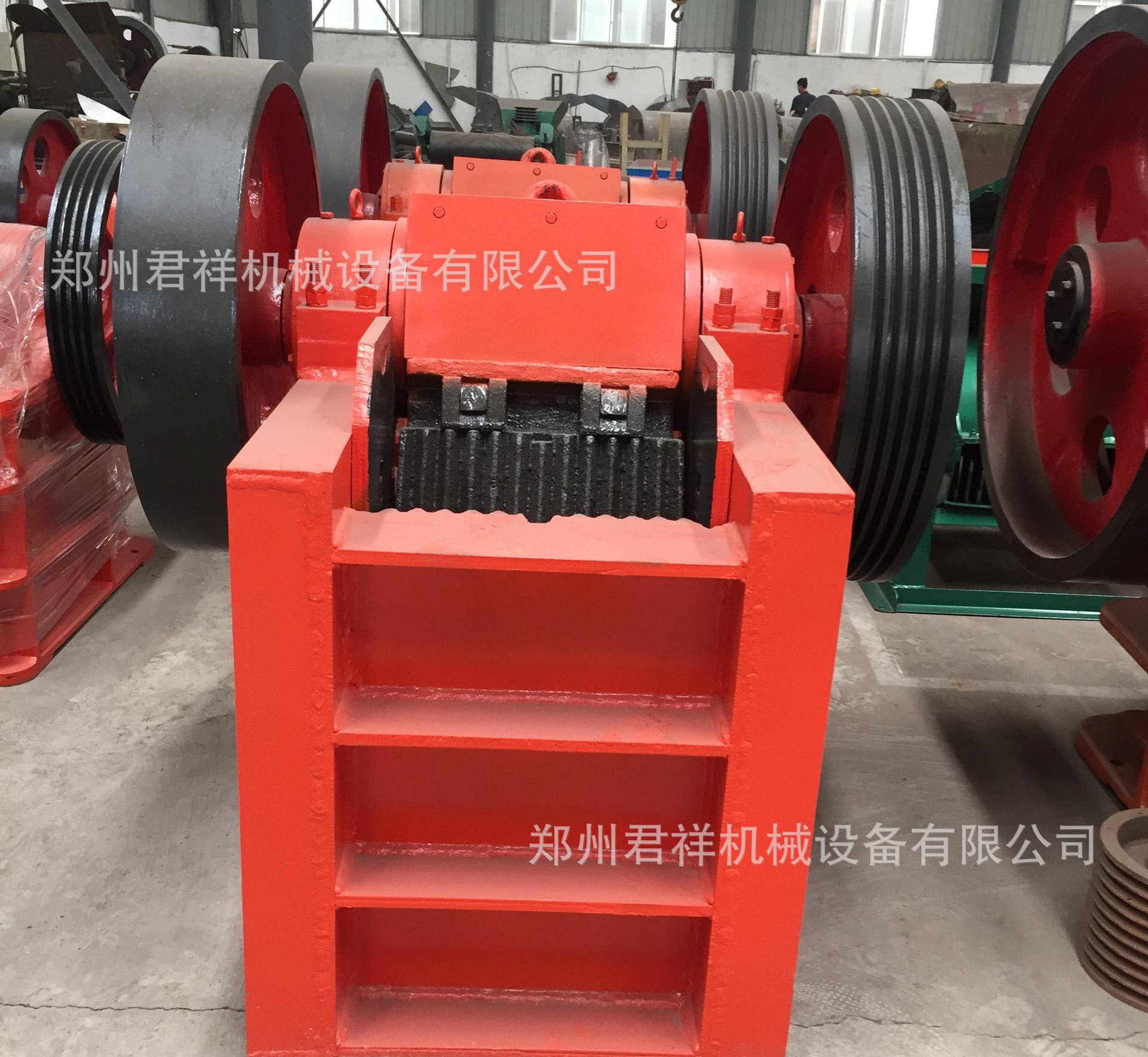 廠家推薦 大型礦山鄂式破碎機 石料生產(chǎn)線鄂式破碎機設(shè)備