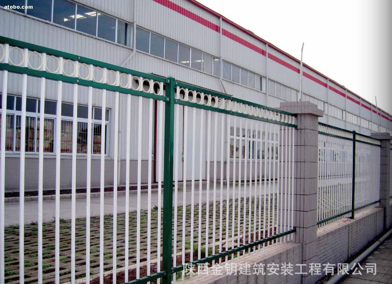 鋅鋼噴塑熱鍍鋅圍墻柵欄   不銹鋼欄桿  防腐防銹陽(yáng)臺(tái)護(hù)欄