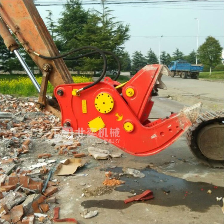 挖掘機(jī)粉碎鉗拆遷、大鋼牙拆遷、拆遷液壓剪、挖掘機(jī)拆遷、粉碎鉗廠家